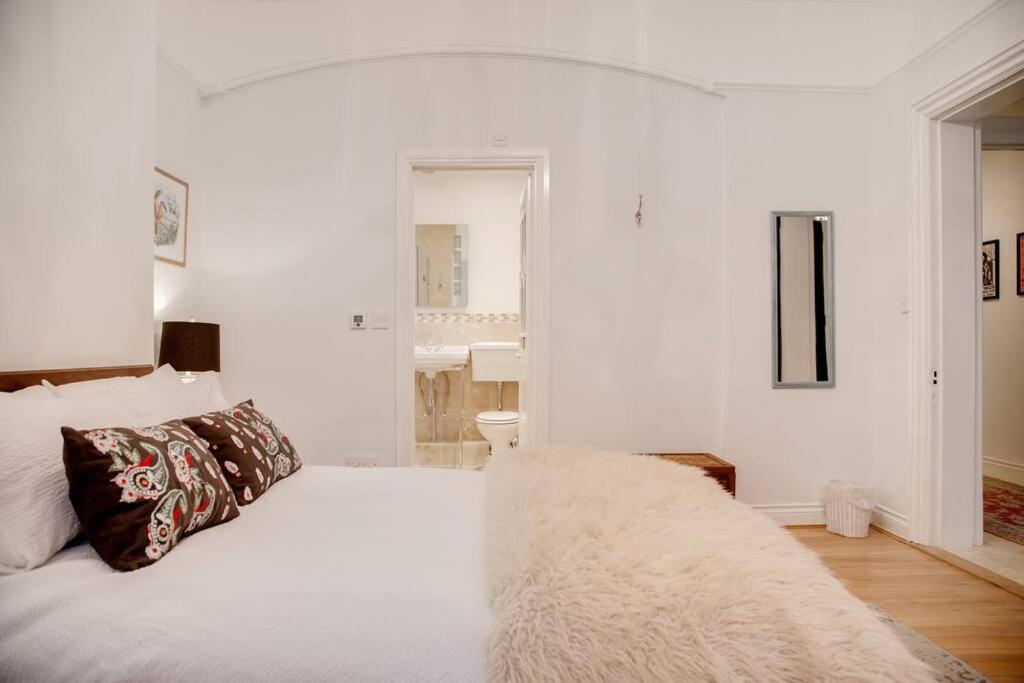 Princes Villa - Large Fully Self Contained Flat, 5 Minutes From The Sea ヘイスティングス エクステリア 写真