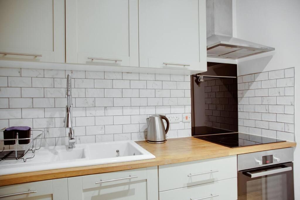 Princes Villa - Large Fully Self Contained Flat, 5 Minutes From The Sea ヘイスティングス エクステリア 写真